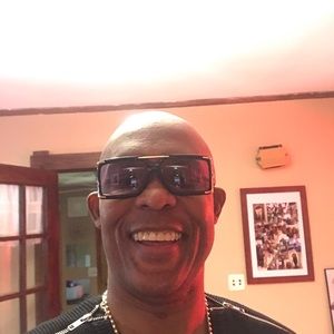 Meet your Posher, Enze